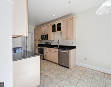 6030 Kelsey Court - Photo Thumbnail 5