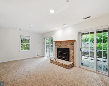 6030 Kelsey Court - Photo Thumbnail 14