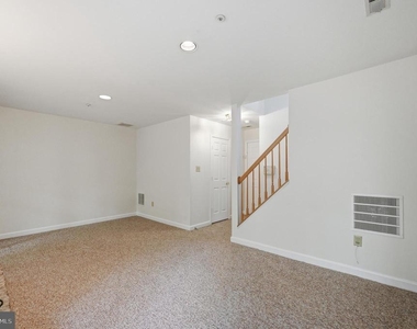6030 Kelsey Court - Photo Thumbnail 15