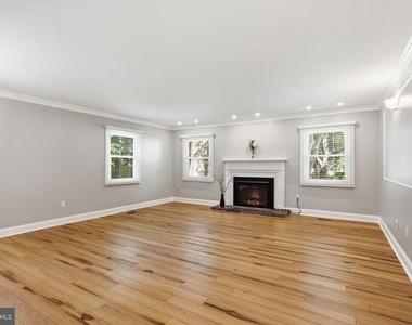 4140 Point Hollow Ln - Photo Thumbnail 6
