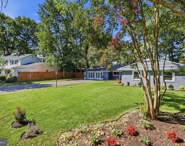 4140 Point Hollow Ln - Photo Thumbnail 1
