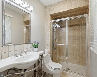 4140 Point Hollow Ln - Photo Thumbnail 18