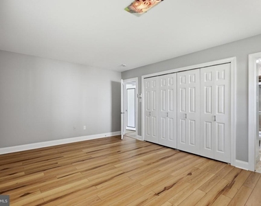 4140 Point Hollow Ln - Photo Thumbnail 17