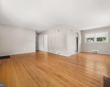 7020 Quander Road - Photo Thumbnail 2