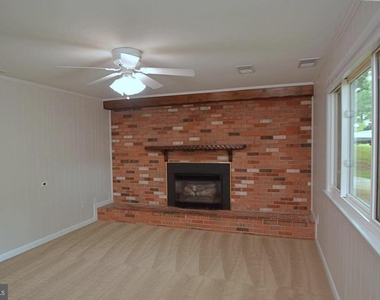 6411 Whippany Way - Photo Thumbnail 13