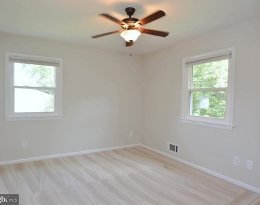 6411 Whippany Way - Photo Thumbnail 8