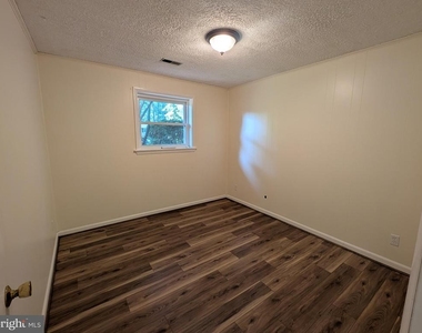 6416 Albemarle Street - Photo Thumbnail 23