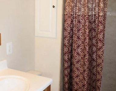 6416 Albemarle Street - Photo Thumbnail 14