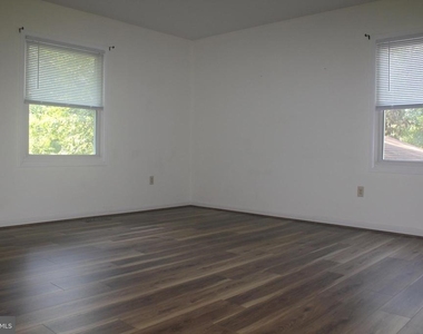 6416 Albemarle Street - Photo Thumbnail 8