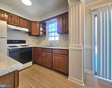 10902 Milburn Street - Photo Thumbnail 7