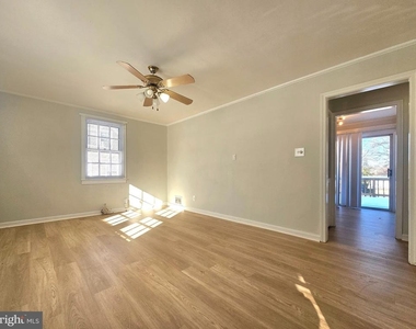 10902 Milburn Street - Photo Thumbnail 4