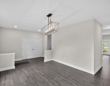 541 S Church Street - Photo Thumbnail 11