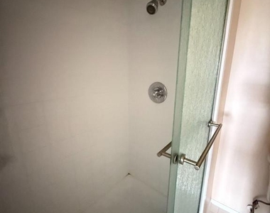 6300 Stevenson Avenue - Photo Thumbnail 22