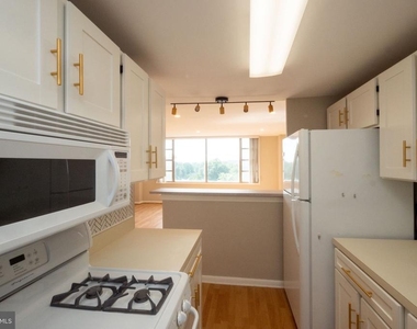 4600 Duke Street - Photo Thumbnail 16