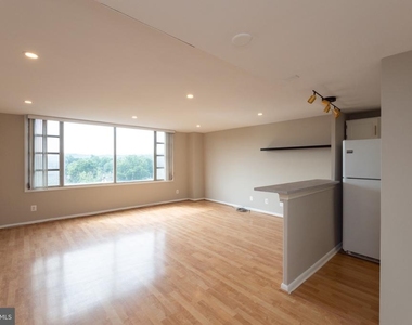 4600 Duke Street - Photo Thumbnail 3