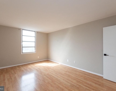 4600 Duke Street - Photo Thumbnail 20