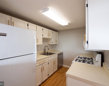 4600 Duke Street - Photo Thumbnail 10