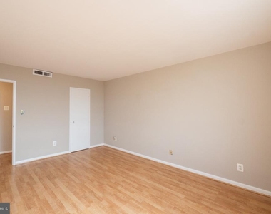 4600 Duke Street - Photo Thumbnail 18