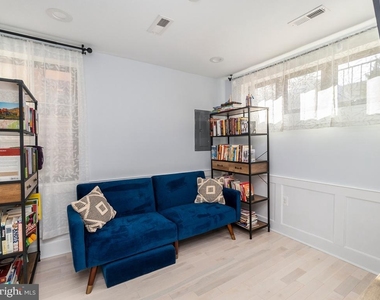 428 N Henry Street - Photo Thumbnail 16