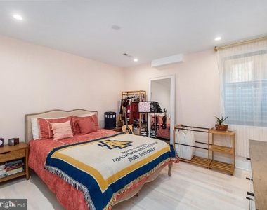428 N Henry Street - Photo Thumbnail 10