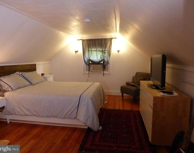 323 S Adams Street - Photo Thumbnail 21