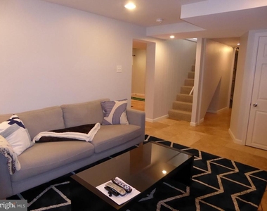 323 S Adams Street - Photo Thumbnail 28