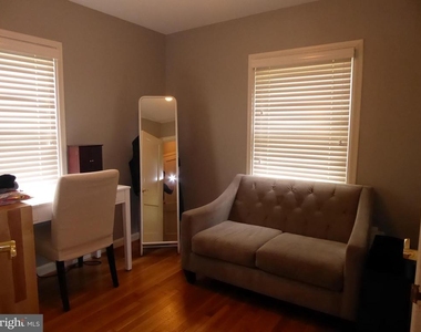 323 S Adams Street - Photo Thumbnail 17