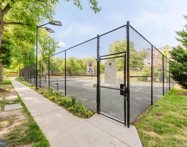 2725 S Walter Reed Drive - Photo Thumbnail 32