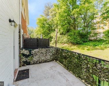 2725 S Walter Reed Drive - Photo Thumbnail 20
