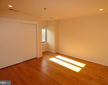 1401 N Oak Street - Photo Thumbnail 16