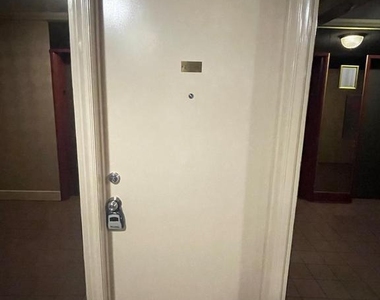 1021 Arlington Boulevard - Photo Thumbnail 16
