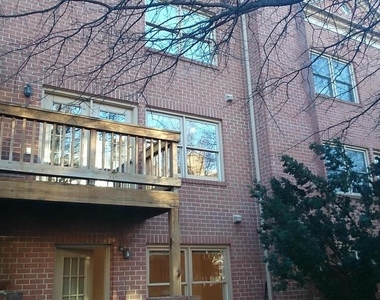 618 Tazewell Street N - Photo Thumbnail 28