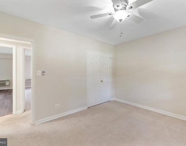 4402 N Pershing Drive - Photo Thumbnail 15