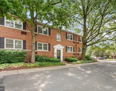 4402 N Pershing Drive - Photo Thumbnail 20
