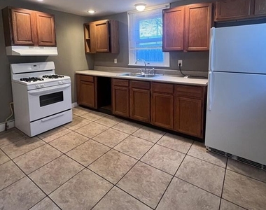 125 N Beaver Street - Photo Thumbnail 3