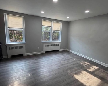 1309 W Rockland Street - Photo Thumbnail 3