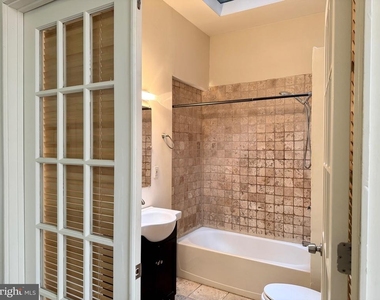 431 Fairmount Avenue - Photo Thumbnail 8