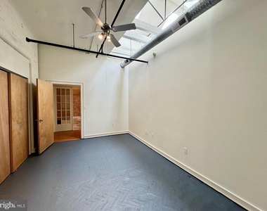 431 Fairmount Avenue - Photo Thumbnail 5