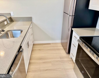 5356 Cedar Avenue - Photo Thumbnail 3