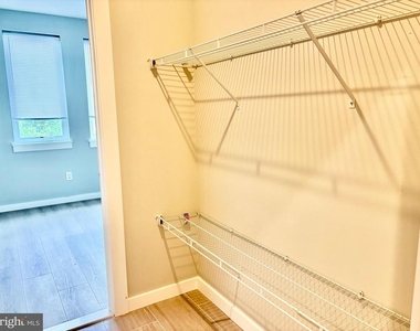 5356 Cedar Avenue - Photo Thumbnail 7