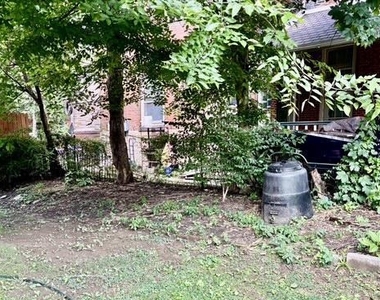 4813 Chester Avenue - Photo Thumbnail 3