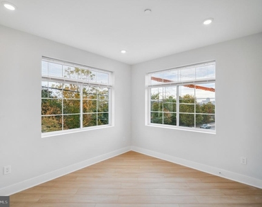 646 N 32nd Street - Photo Thumbnail 3