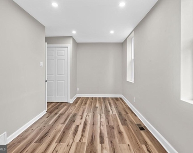 1908 N Croskey Street - Photo Thumbnail 18