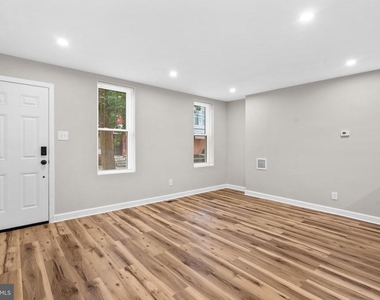 1908 N Croskey Street - Photo Thumbnail 19