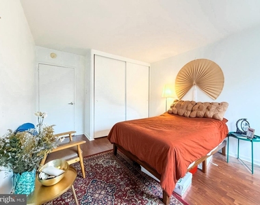 2101 Chestnut Street - Photo Thumbnail 14