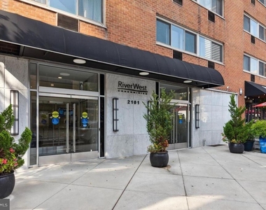 2101 Chestnut Street - Photo Thumbnail 16