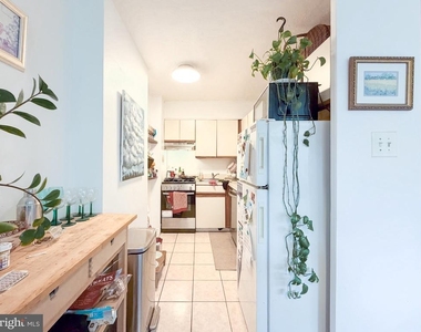 2101 Chestnut Street - Photo Thumbnail 8