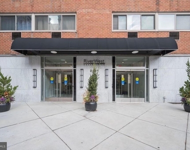 2101 Chestnut Street - Photo Thumbnail 17
