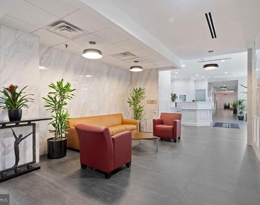 2101 Chestnut Street - Photo Thumbnail 21