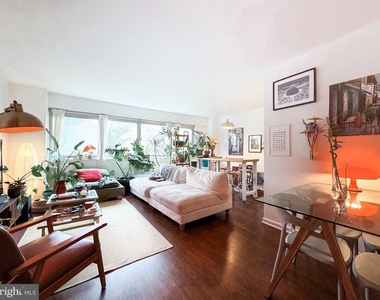 2101 Chestnut Street - Photo Thumbnail 1